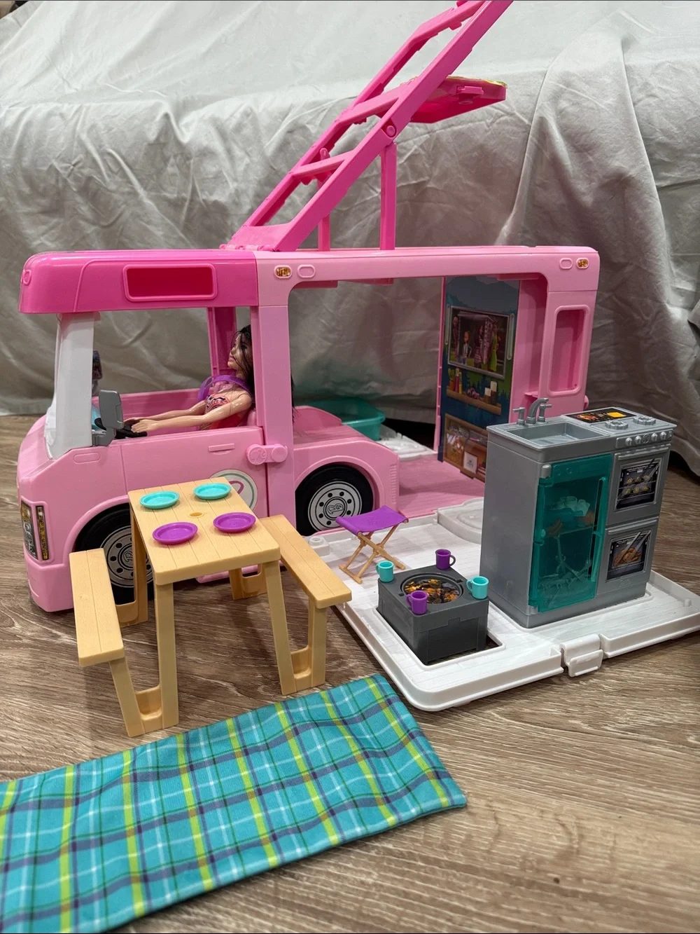 Barbie Pink Play Camper Van with Teal Tray and Plaid Mat